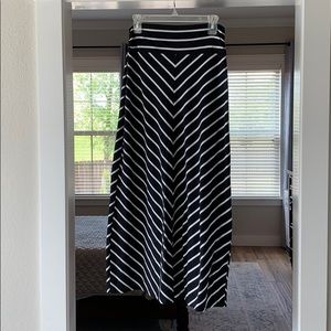 Chevron striped maxi skirt